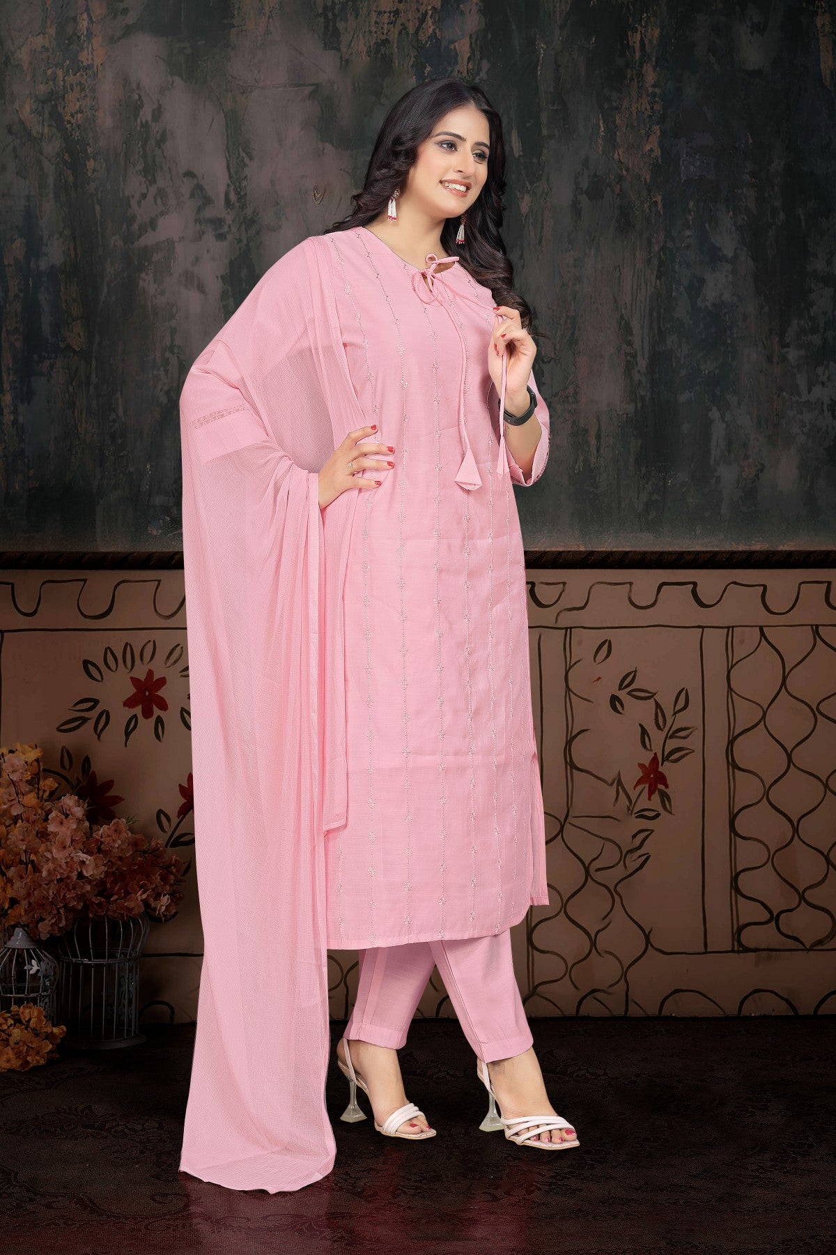 Baby Pink Cotton Blend Kurta Set with Tie-Up Neck & Solid Dupatta