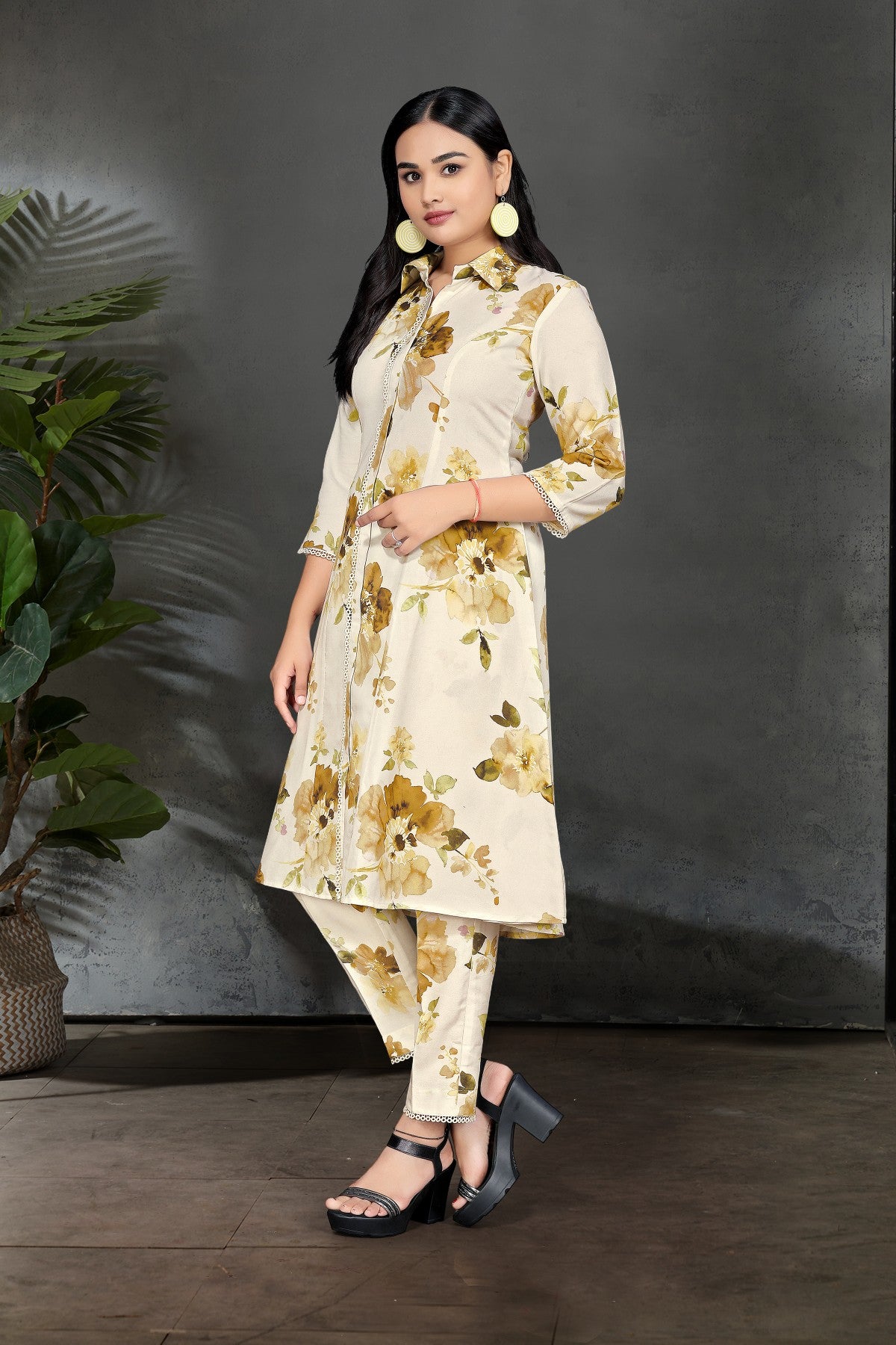 Off-White Floral Printed Shirt Collar Kurta Set in Silk Blend