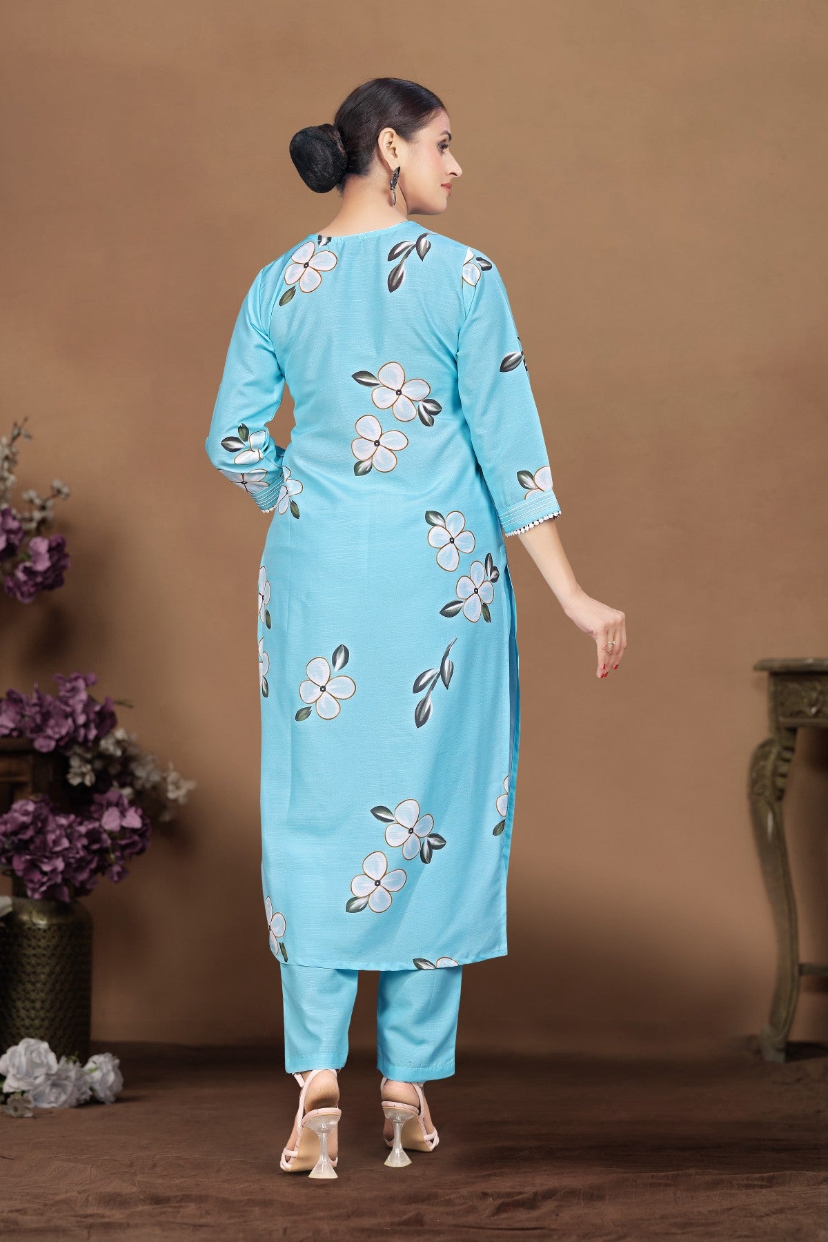Sky Blue Floral Printed Cotton Blend Kurta Set with Printed Silk Chiffon Dupatta