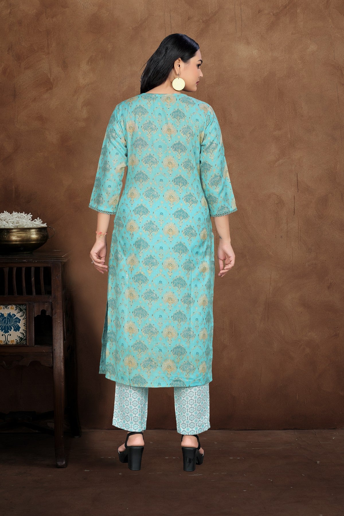 Sky Blue Silk Blend Kurta Set with Printed Motifs & Coordinated Dupatta