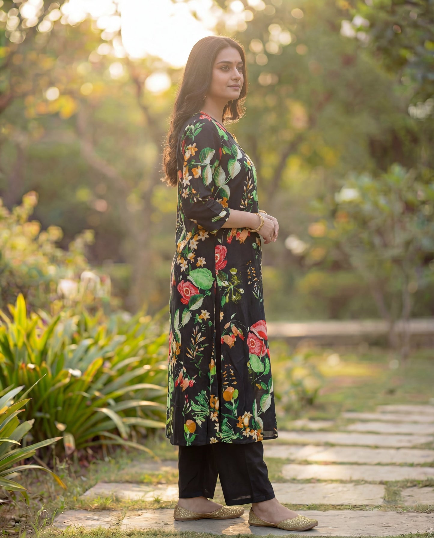 Black Viscose Rayon Kurta Set with Multicolor Floral Print & Straight Fit