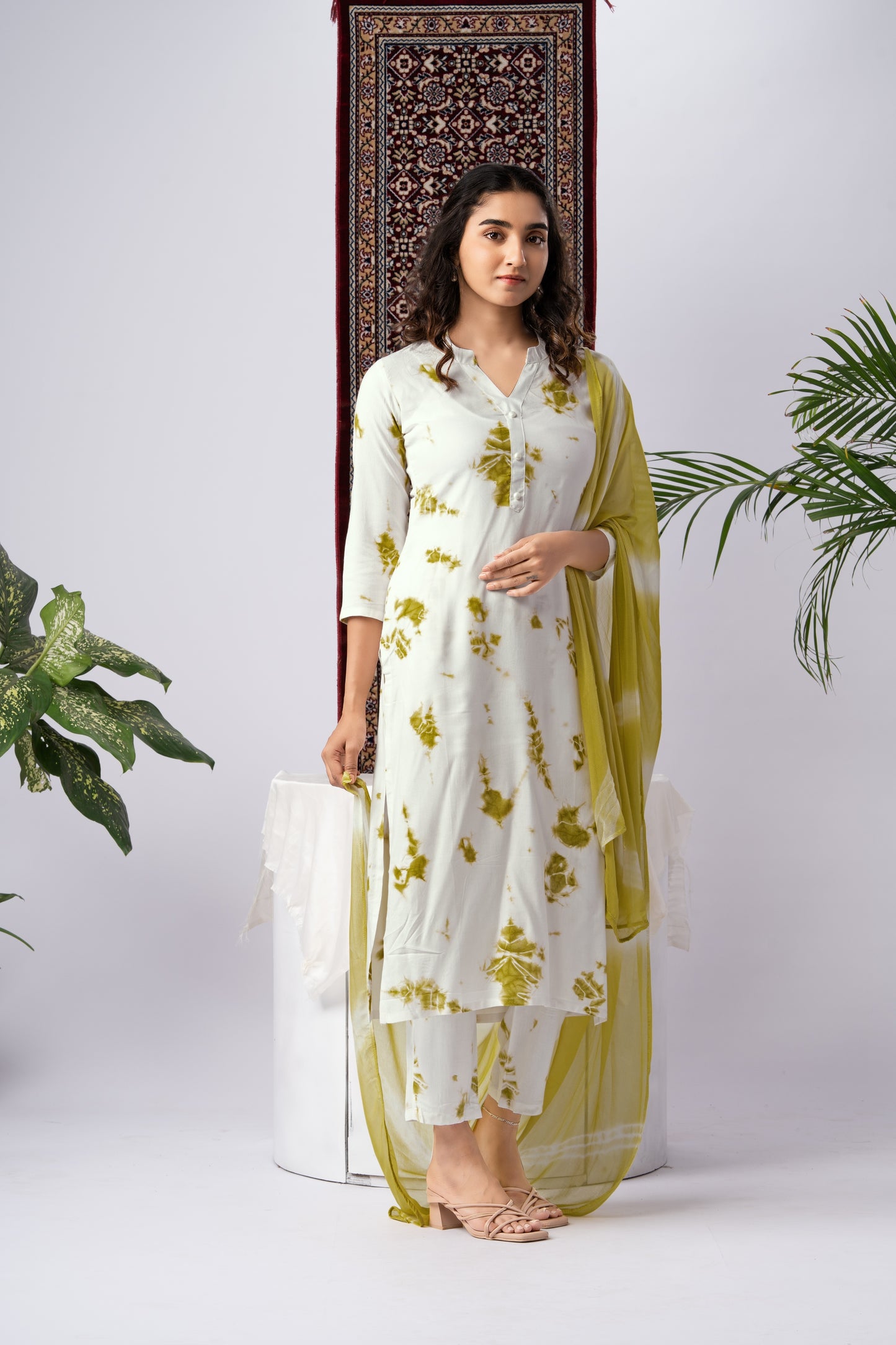 White & Yellow Tie-Dye Print Rayon Kurta Set with Dupatta