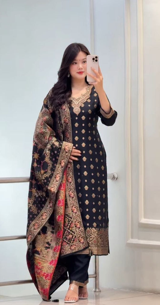 Black Banarasi Jacquard Kurta Set with Zari Woven Dupatta